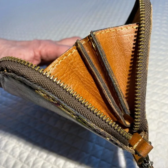 Patricia Nash Antique Rose Leather Wristlet Zippered Wallet 7.6”x4.5” - Picture 9 of 10